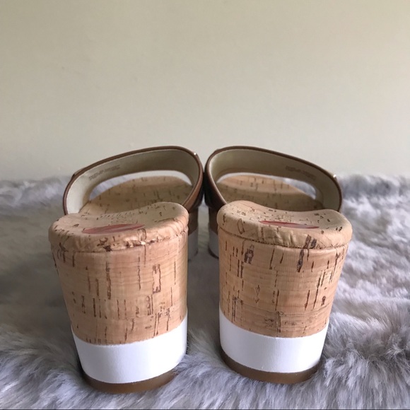 Michael Kors Warren Platform Sandal - Picture 6 of 6